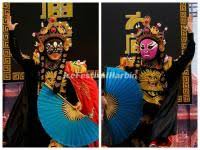 Face changing in sichuan opera, or bian lian, is considered one of china's national treasures. Chinese Face Changing Show In Sichuan Opera Face Changing Show Pictures China
