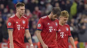 Bayern Munich S German Defender Niklas Suele Bayern Munich S Spanish Midfielder Javi Martinez And Bayern Munich Champions League Draw Champions League Bayern