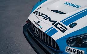 An update at 10:30 p.m. Knaus Erobert Den Nurburgring Auf Und Neben Der Strecke Knaus Schwalbenblog