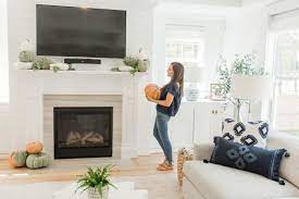 Mantel Decor With A Tv 6 Ways To Pull It Off Fireplace Mantel Decor Fireplace Mantels With Tv Above Fireplace Mantel Decor With Tv