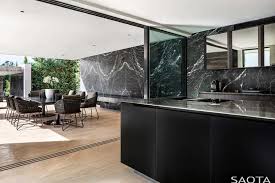 Cabinets in matt or gloss and mostly handless. 40 Sleek Black Kitchen Ideas And Cabinets 2021 Photos Home Stratosphere