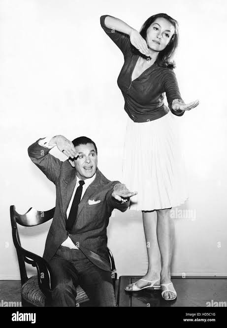 MY LIVING DOLL, Robert Cummings, Julie Newmar, CBS, 1964-1965 Stock Photo -  Alamy