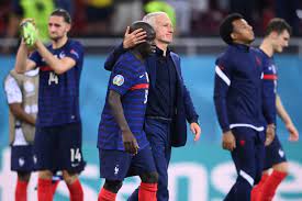 Les latéraux djibril sidibé et. Equipe De France Quels Changements Dans La Liste De Deschamps