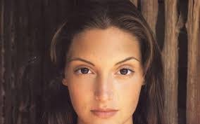 Carrie Salmon's Instagram, Twitter & Facebook