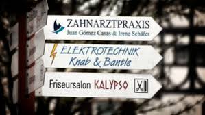 #julian draxler #mario gomez #vfl wolfsburg #i'm not sure if it's their car but it goes well with the face jule makes #he looks e v i l lmao. Bei Mario Daheim Ausgabe 54