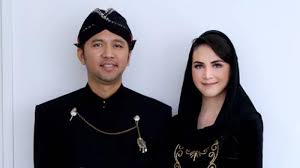 Arumi bachsin (lahir di jakarta, 19 februari 1994; Penghasilan Suami Arumi Bachsin Merosot Drastis Eks Miller Khan Rela Pangkas Biaya Makeupnya Tribunnews Com Mobile