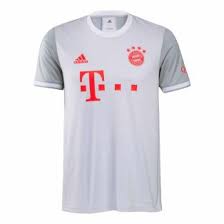 Innehåller ett par besättningsstrumpor detta kit är tillverkad med återvunnen polyester för att. Kids Bayern Munich Shirts Shorts Socks Buy At Uksoccershop