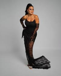 Rania Youssef greets her fans in sexy black clothes and comments: I wish  you a very happy Eid - 7eNEWS