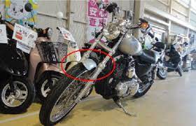 ボード damaged motorcycle のピン