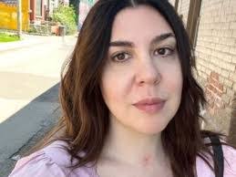 Vanessa Stauffer's Instagram, Twitter & Facebook