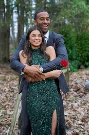 Get exclusive videos, blogs, photos, cast bios, free episodes. The Bachelor Matt James Gives Final Rose To Rachael Kirkconnell News Chant Usa