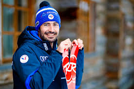 Il est également médaillé de bronze en slalom aux mondiaux 2007 et auteur de neuf. Jean Baptiste Grange Valloire Tourisme