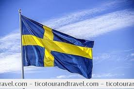 De vlag van zweden het heeft geen duidelijke historische oorsprong, hoewel alle bronnen het erover eens zijn dat het op dat van denemarken kan worden gebaseerd. De Scandinavische Vlaggen 2021