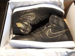Air Jordan 1 Retro High Black And Gold Nike Air Jordan 1 Retro High Og La Men S 555088 031 Black Gold Shoes Size 10 5 Nike Basketba Running Shoes Fashion Black And Gold Shoes Running Shoes For Men