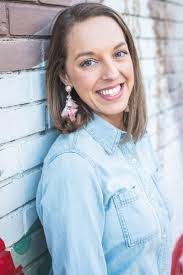 Jill Seifert's Instagram, Twitter & Facebook