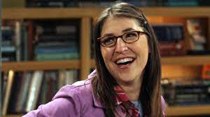 Mayim chaya bialik is an american actress, neuroscientist, author and film director. Big Bang Theory Ihre Sohne Wissen Nicht Dass Ihre Mutter Ein Star Ist