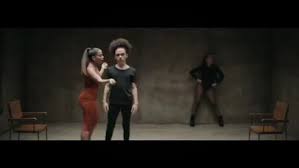 Cuerpo tú me das lo que quiero soy tu veneno estás jugando con fuego ten cuidao que te quemo que quede claro si tú te portas bien yo te lo voy a dar como nunca te lo han dado no te equivoques… Anitta Veneno Watch For Free Or Download Video