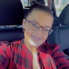 Who is a good dog groomer in Okeechobee?