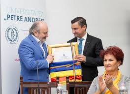 A fost înfiinţată în anul 1990, ca parte a fundaţiei academice petre andrei, o organizaţie non guvernamentală dedicată memoriei lui petre andrei, un binecunoscut. Universitatea Petre Andrei Si Mihai Chirica 7est Ro Stiri Iasi Stiri Locale Nationale Si Internationale
