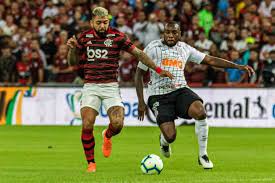 Apresentamos os resultados em tempo real, escalações, artilheiros, estatísticas e a tabela do campeonato. Copa Do Brasil Flamengo Vence Corinthians Em Jogo De Volta E Vai As Quartas