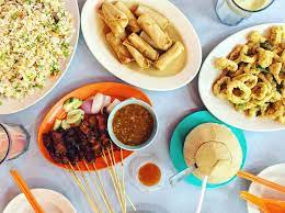 Tosai, idli, muruku, apam, kesari, ladu, permainan : Pengenalan Ringkas Kepada Makanan Dan Budaya Malaysia
