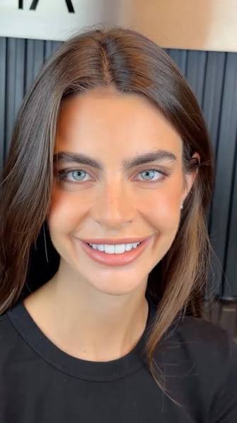 O sorriso certo não apaga a identidade. Ele revela o que já existe de forma mais leve, harmônica e natural. Quando técnica e sensibilidade caminham juntas, o resultado vai além da estética.