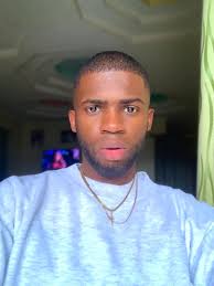 Très motivé , très originale et surtout très passionné par son art, Ngah Marius  Florian Aka Dylan Comédie est l'un des jeunes camerounais Les plus suivi  sur la toile. C'est dans sa