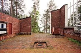 Aalto often drew inspiration for his designs from precedents of italian piazzas as well as directly from the landscape. House Of The Day Experimental House By Alvar Aalto Journal The Modern House