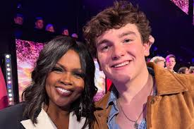 Signing a deal is way better then staying