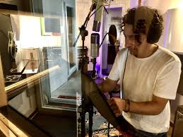 Share your videos with friends, family, and the world Antonio Pignatiello Ai Basement Studio Di Vicenza Per La Registrazione Di Nuove Canzoni