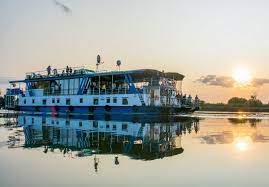 Pensiunea delta boutique este clasificata cu 5 margarete si, impreuna cu pensiunea carmen silva, formeaza un resort modern si confortabil, inaugurat in august 2014. Sejururi Grupuri Allinclusive 2021 Delta Dunarii Duminica Pana Joi