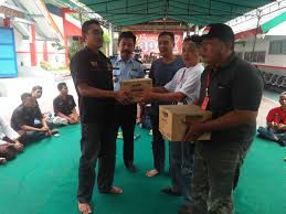 Bali maya permai is committed to have a canned fish production process which is safe and suitable for human consumption. Pt Pasific Harvest Dan Koma Vision Bantu 500 Kaleng Sarden Ke Lapas Banyuwangi Beritalima Com