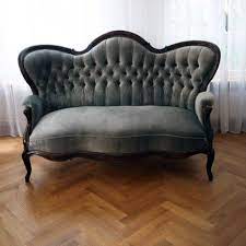 Original Louis Philippe Sofa Um 1860 Gestell Nussbaum Massiv Mit Neuem Samtgrauem Stoff Und Farbigen Knopfen Von Ute G Deco Maison Canape Fauteuil Fauteuil