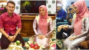 E am rahsia antara kita berdua. Fatin Husna Selamat Bertunang Bakal Nikah Disember Ini Lubuk Viral