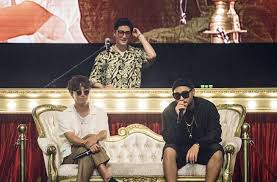 For epik high, the (intentional) blank would usually filled in with seoul, but for listeners, it's wherever you are. Epik High On New Album Misogynistic Lyrics