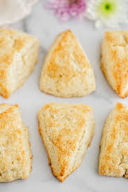 Learn How To Make Delicious Soft Light And Tender Scones With This Easy Recipe And Tutorial Perfect For Brea Scone Recipe Best Scone Recipe Homemade Scones