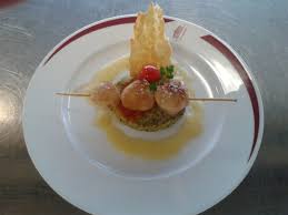 Brochette De St Jacques Et Sa Puree De Brocolis A L Huile De Noisettes Beurre Emulsion D Agrumes Ecole Hoteliere Du Net