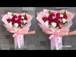 It can be suit for many occasion like anniversary, engagement, graduation, surprise, christmas, hari raya lebaran (eid al fitr), birthday, or just showing you care. Cara Membuat Buket Bunga Korea How To Make A Korean Bouquet Youtube Graduation Flowers Bouquet How To Wrap Flowers Flowers Bouquet Gift