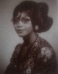 U City High School science teacher Julie Ertmann's career and achievements