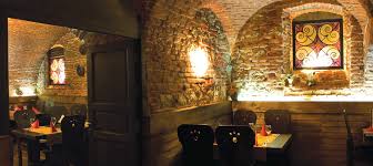 Exclusiv cele mai bune oferte la restaurante, centre de frumusete, magazine, cinematografe, distractii si multe altele orasul tau: Top 50 Restaurante Din BraÈov Fwd Brasov