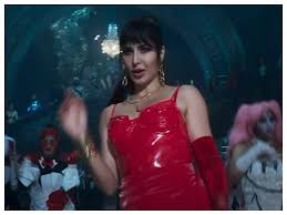 Phone Bhoot: Teaser Of First Song 'Kinna Sona' Out, Katrina Kaif Slays In  Red