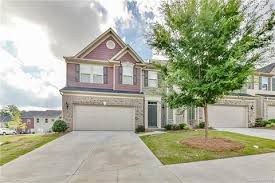 With each transaction 100% verified and the largest inventory of tickets on the web, seatgeek is the safe choice how much are charlotte hornets tickets? 3533 Hornets Nest Way End Unit End Charlotte Nc 28208 21 Photos Mls 3409045 Movoto