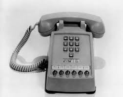 Erste netzwerke wurden größer, erste nachrichten. Wer Hat Den Ersten Stand Fur Ein Handy Erfunden Wer Kam Mit Einem Mobiltelefon Mobilkommunikation In Einem Sozialistischen Lager