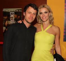 Carolina Dieckmann explica mudança para Miami: Movimento de amor ao meu  marido - Purepeople