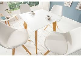 Salle à manger exotique comprenant : Table A Manger Design Scandinave Scaniva Chloe Design