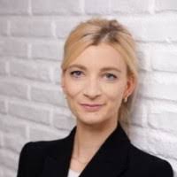 Laura Horstmann's Instagram, Twitter & Facebook