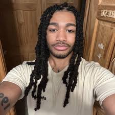 that guy. (@tywiththelocs)