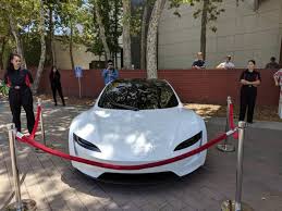 Simulation shows tesla roadster accelerating with spacex thrusters. Tesla Roadster Will Have A Spacex Option Package That Boosts Performance Beyond Base Levels