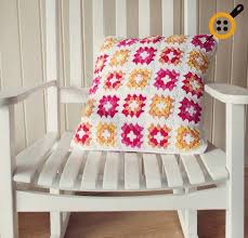 Orgu Yastik Yapimi Kare Motifle Dekoratik Kirlent Yapimi Anlatimli Buyukanne Kareleri Tig Isleri Kirlent