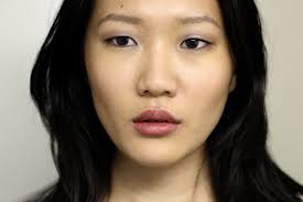 Messy Wands: Clé de Peau Beauté Concealer in Ochre